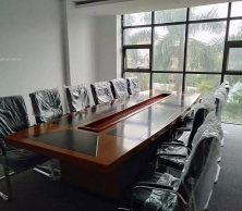 Bàn Họp Sơn PU Cao Cấp