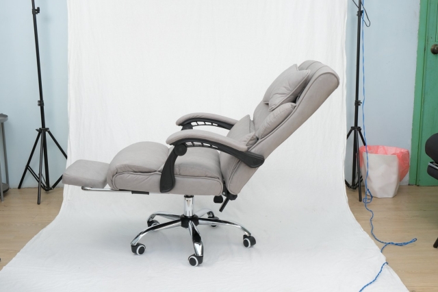 GHẾ VĂN PHÒNG GIÁM ĐỐC CHÂN XOAY CÓ TỰA ĐẦU NGÃ NẰM TM882