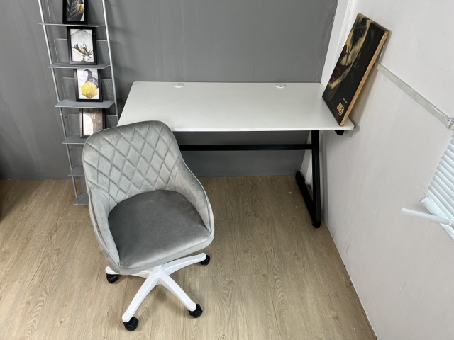 Ghế xoay trang điểm, học tập, làm việc TM409