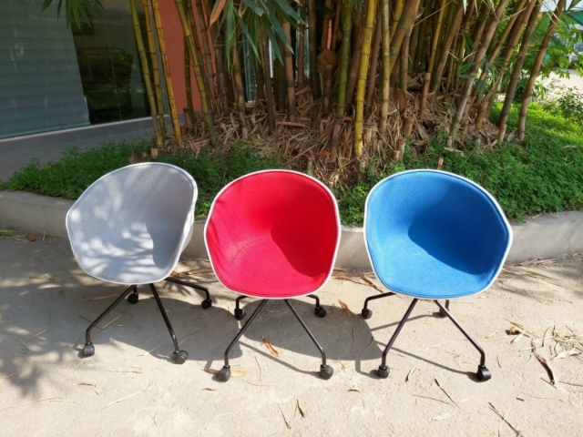 Ghế xoay bọc nỉ HAY24 chân thép
