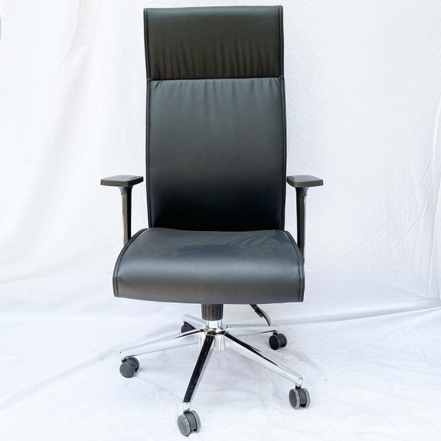 Ghế văn phòng chân xoay nệm simili có chức năng ngả lưng TM6635