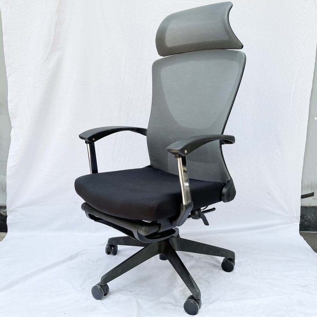 Ghế ngả nằm lưng lưới có tựa đầu và gác chân TM739